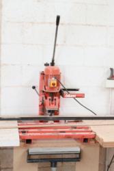 Hinge borer